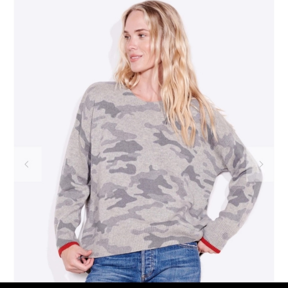 Sundry Camo sweater